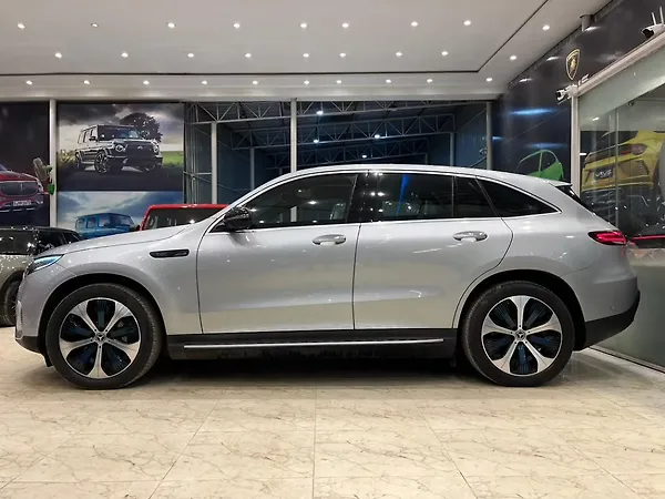 Mercedes-Benz EQC 400 4MATIC - Photo 8