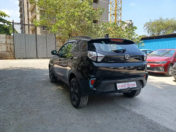 Tata Nexon EV XZ Plus LUX Dark Edition - Photo 6