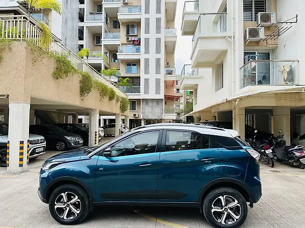 Tata Nexon EV XZ Plus - Photo 8