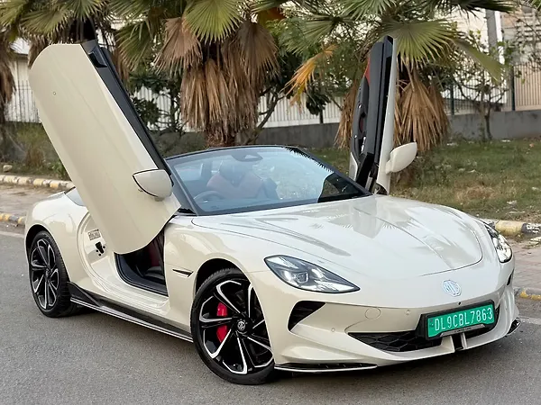 MG Cyberster GT 77.0 kWh Dual Tone - Photo 1