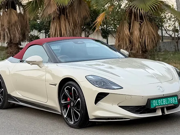 MG Cyberster GT 77.0 kWh Dual Tone - Photo 3