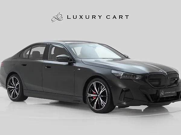 BMW i5 M60 xDrive - Photo 8