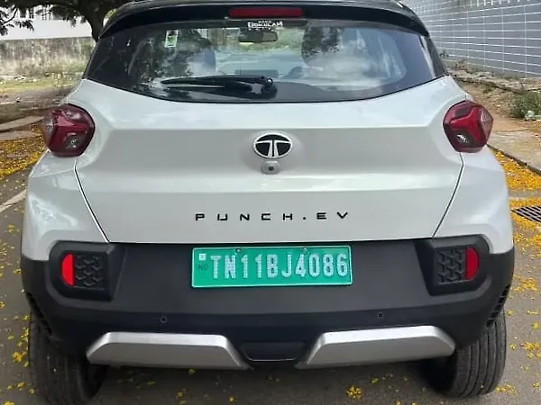 Tata Punch EV Empowered Plus Long Range 3.3 - Photo 8