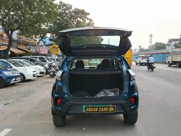 Tata Nexon EV XM - Photo 5