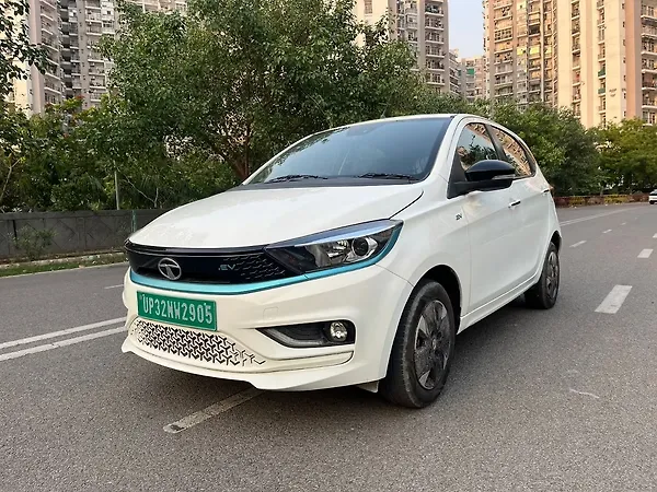 Tata Tiago EV XZ Plus Long Range [2022-2025] - Photo 4