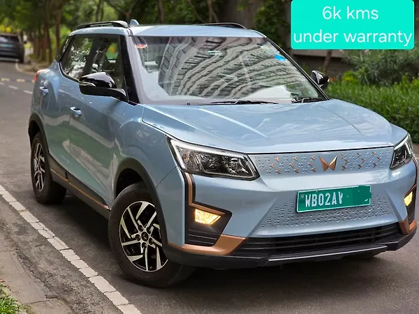 Mahindra XUV400 EL 39.4 KWH - Photo 2