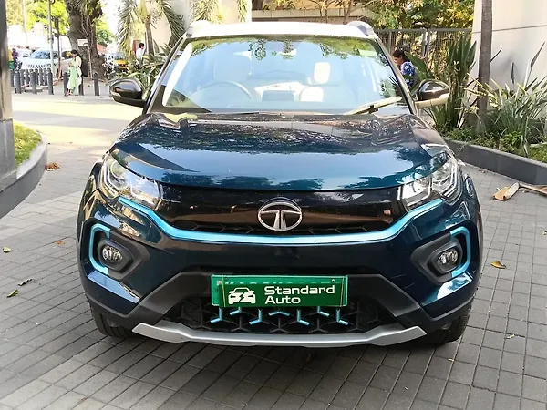 Tata Nexon EV XZ Plus LUX - Photo 2