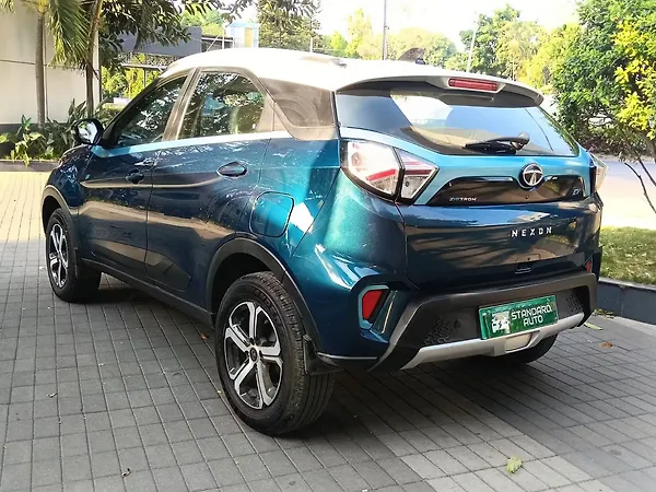 Tata Nexon EV XZ Plus LUX - Photo 6
