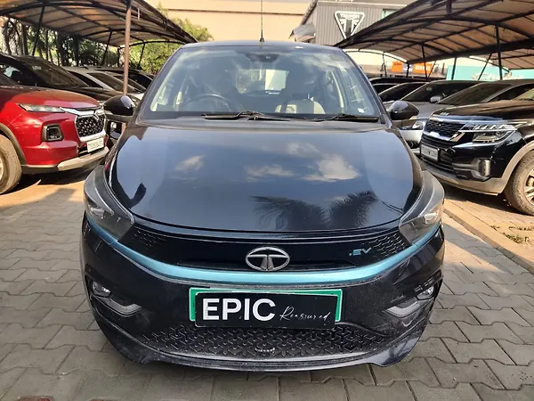 Tata Tiago EV XZ Plus Tech LUX Long Range [2022-2025] - Photo 1