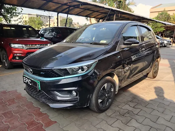 Tata Tiago EV XZ Plus Tech LUX Long Range [2022-2025] - Photo 4