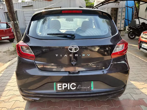 Tata Tiago EV XZ Plus Tech LUX Long Range [2022-2025] - Photo 7