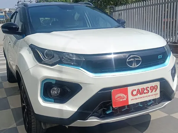 Tata Nexon EV XZ Plus LUX - Photo 7