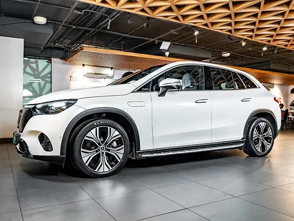 Mercedes-Benz EQE SUV 500 4MATIC - Photo 3