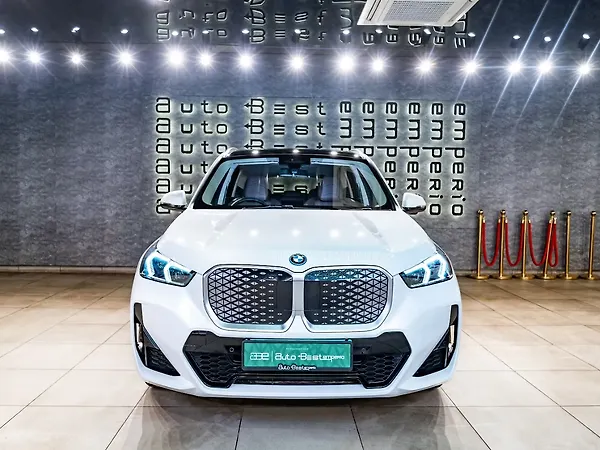 BMW iX1 eDrive20L M Sport - Photo 1