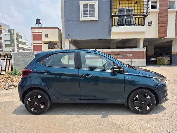 Tata Tiago EV XZ Plus Long Range [2022-2025] - Photo 7