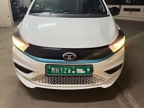 Tata Tiago EV XE Medium Range [2022-2025] - Photo 1