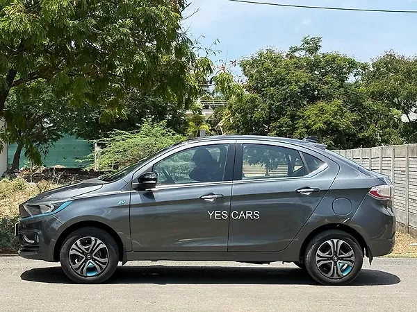 Tata Tigor EV XZ Plus 26.0 kWh - Photo 3