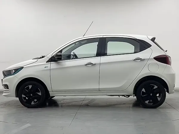 Tata Tiago EV XZ Plus Long Range [2022-2025] - Photo 3