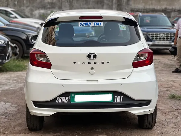 Tata Tiago EV XE Medium Range [2022-2025] - Photo 5