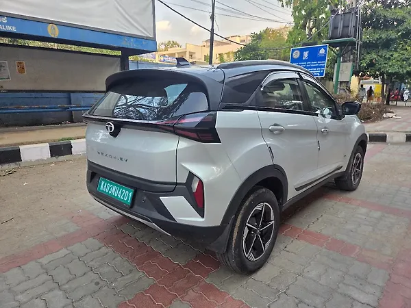 Tata Nexon EV Empowered Plus Long Range - Photo 8
