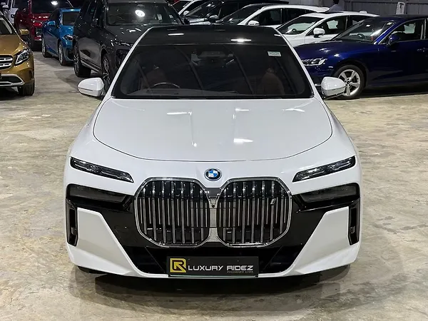 BMW i7 xDrive60 M Sport - Photo 2