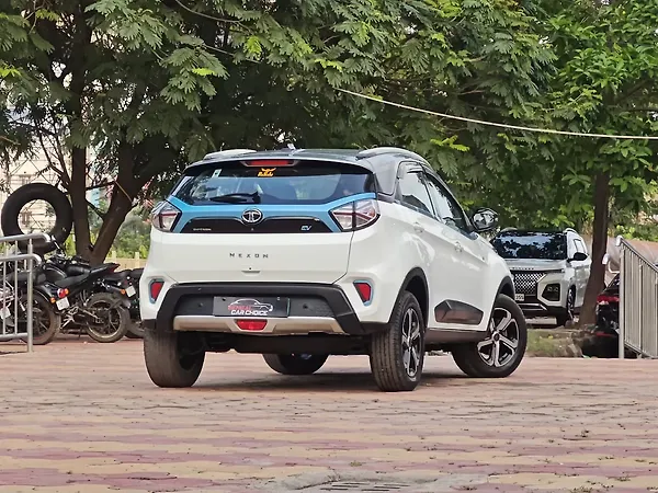Tata Nexon EV XZ Plus - Photo 7