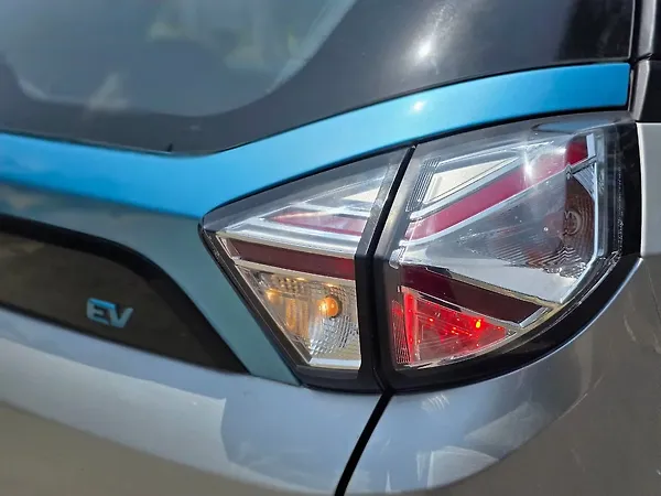Tata Nexon EV XZ Plus - Photo 5