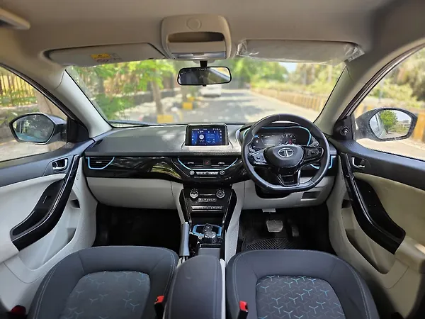 Tata Nexon EV XZ Plus - Photo 8