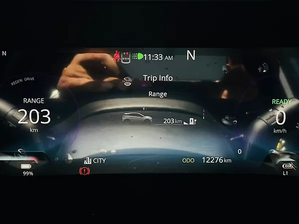 Tata Nexon EV Fearless 30.0 kWh - Photo 7