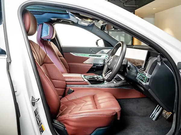 BMW i7 eDrive50 M Sport - Photo 6