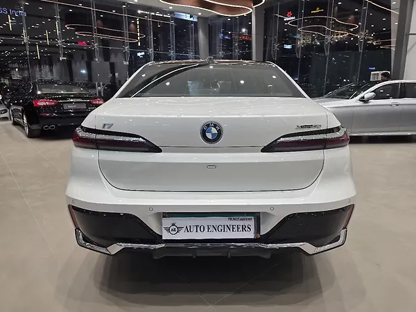 BMW i7 xDrive60 M Sport - Photo 3