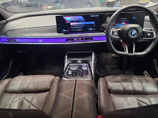 BMW i7 xDrive60 M Sport - Photo 5