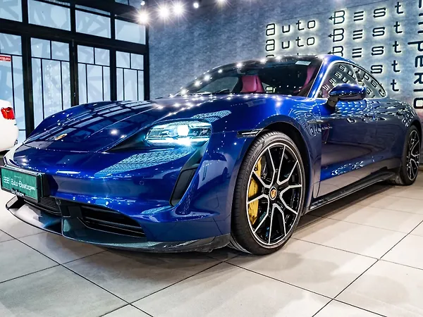 Porsche Taycan Turbo - Photo 4