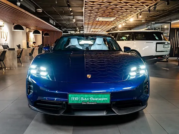 Porsche Taycan Turbo - Photo 1