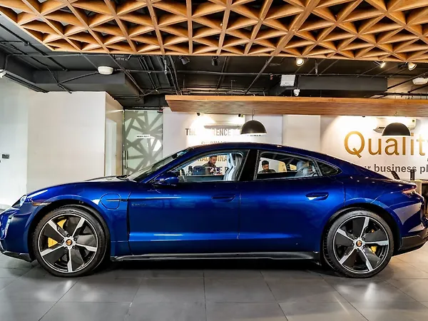 Porsche Taycan Turbo - Photo 4