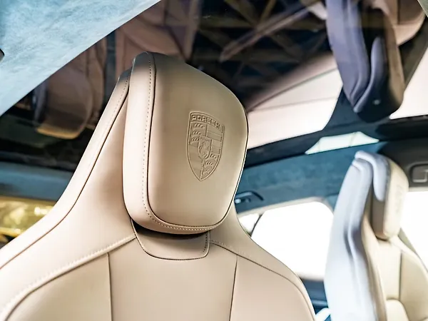 Porsche Taycan Turbo - Photo 8