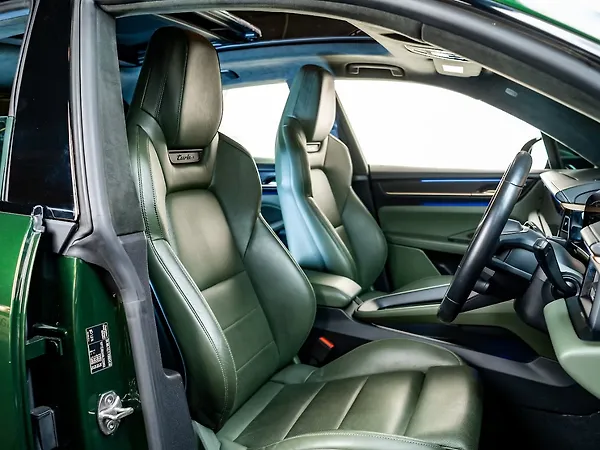 Porsche Macan Electric SUV - Photo 5