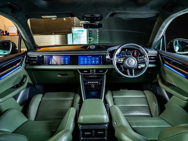 Porsche Macan Electric SUV - Photo 7