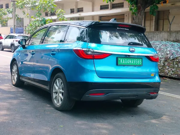 BYD e6 GL - Photo 7