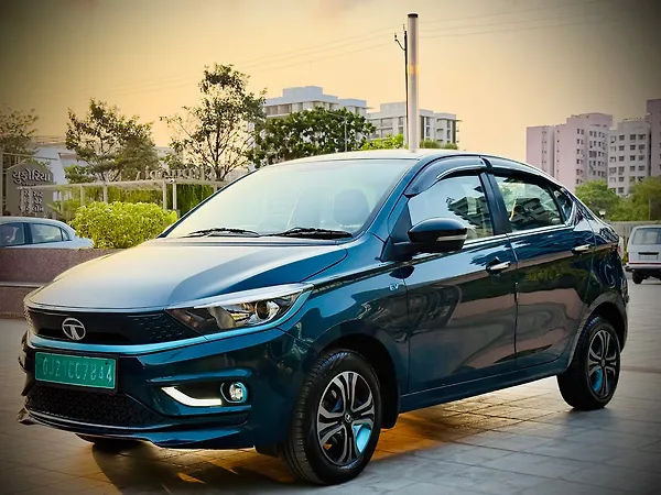 Tata Tigor EV XZ Plus Dual Tone - Photo 4