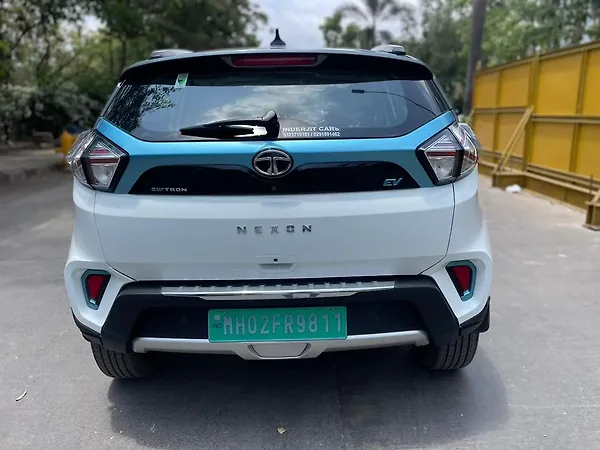 Tata Nexon EV XZ Plus LUX - Photo 4