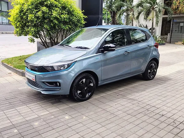 Tata Tiago EV XZ Plus Long Range [2022-2025] - Photo 3