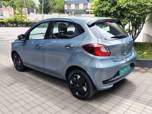 Tata Tiago EV XZ Plus Long Range [2022-2025] - Photo 4