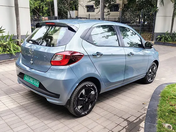Tata Tiago EV XZ Plus Long Range [2022-2025] - Photo 6