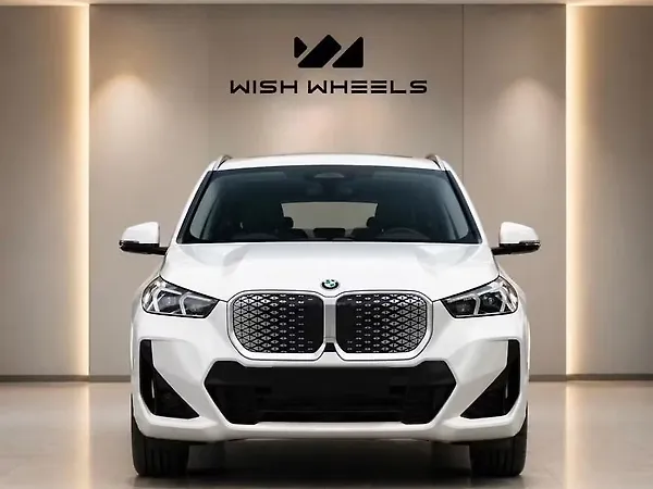 BMW iX1 eDrive20L M Sport - Photo 2