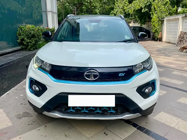 Tata Nexon EV XZ Plus LUX - Photo 1