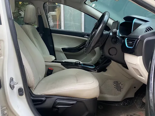 Tata Nexon EV XZ Plus LUX - Photo 6