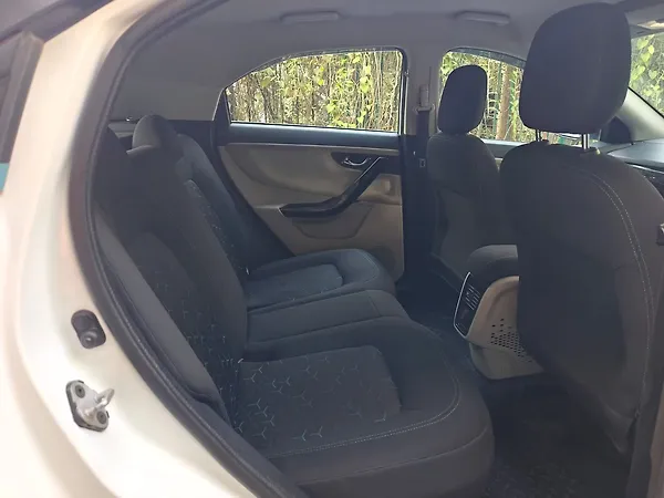 Tata Nexon EV XZ Plus - Photo 8