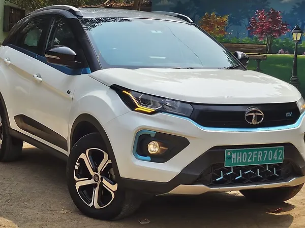 Tata Nexon EV XZ Plus - Photo 7