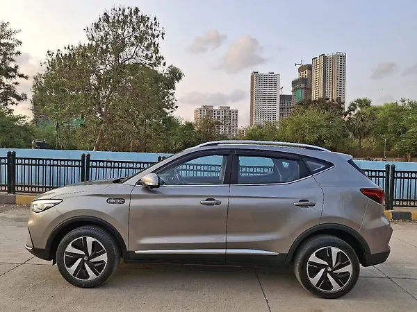 MG ZS EV Exclusive - Photo 3